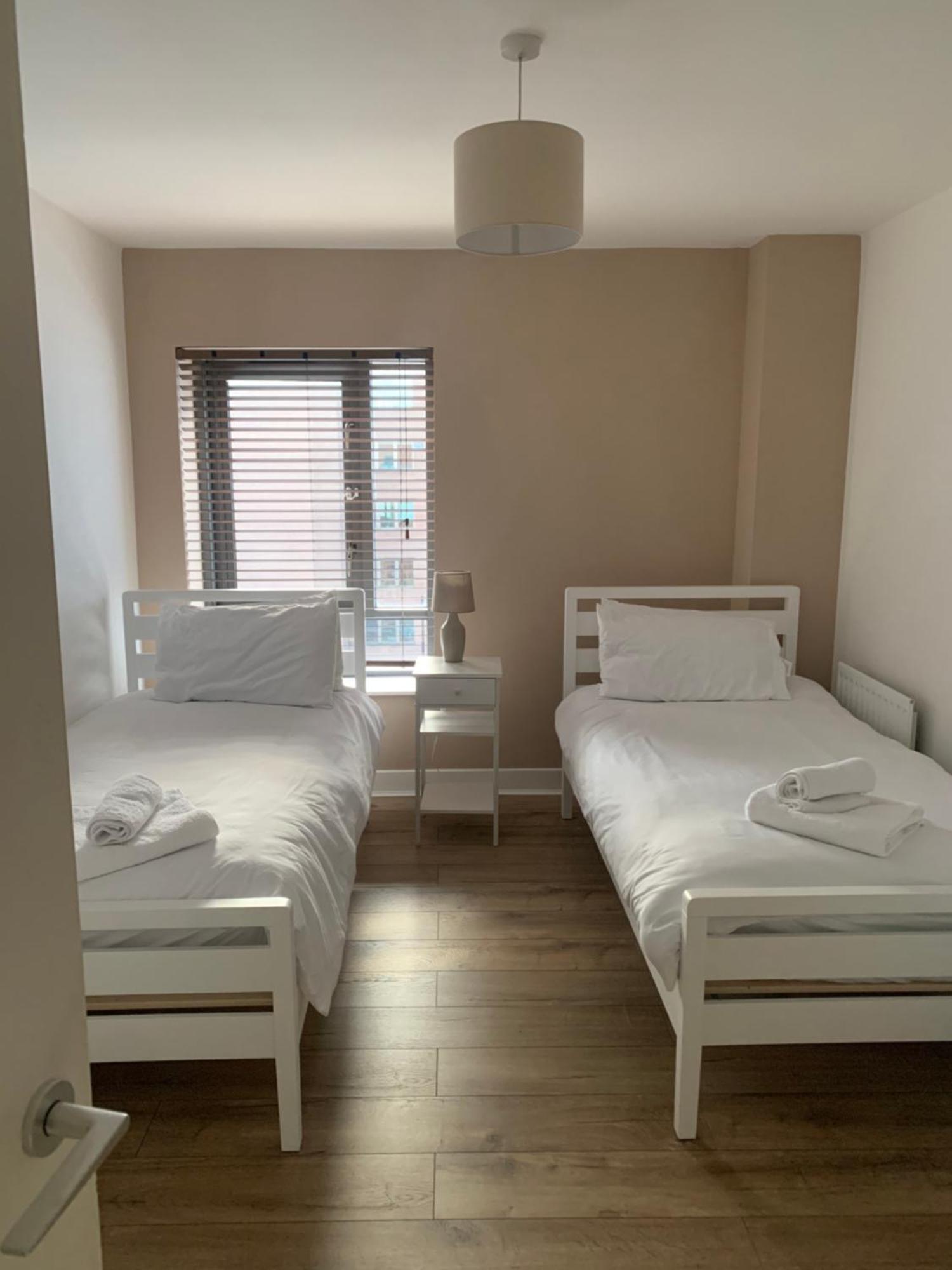 Best Location In Belfast! Free Parking Ngoại thất bức ảnh